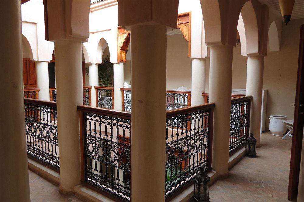 Riad Awinati Location Privatisee ,Piscine Chauffee , Beau Rooftop Marrakesh Bagian luar foto