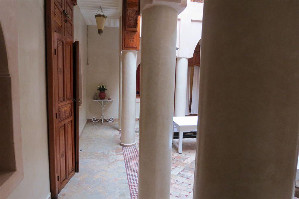 Riad Awinati Location Privatisee ,Piscine Chauffee , Beau Rooftop Marrakesh Bagian luar foto