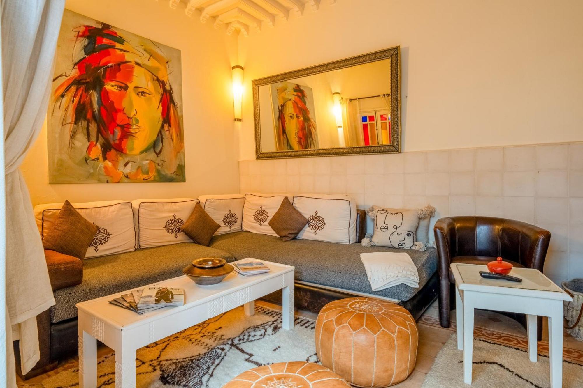 Riad Awinati Location Privatisee ,Piscine Chauffee , Beau Rooftop Marrakesh Bagian luar foto