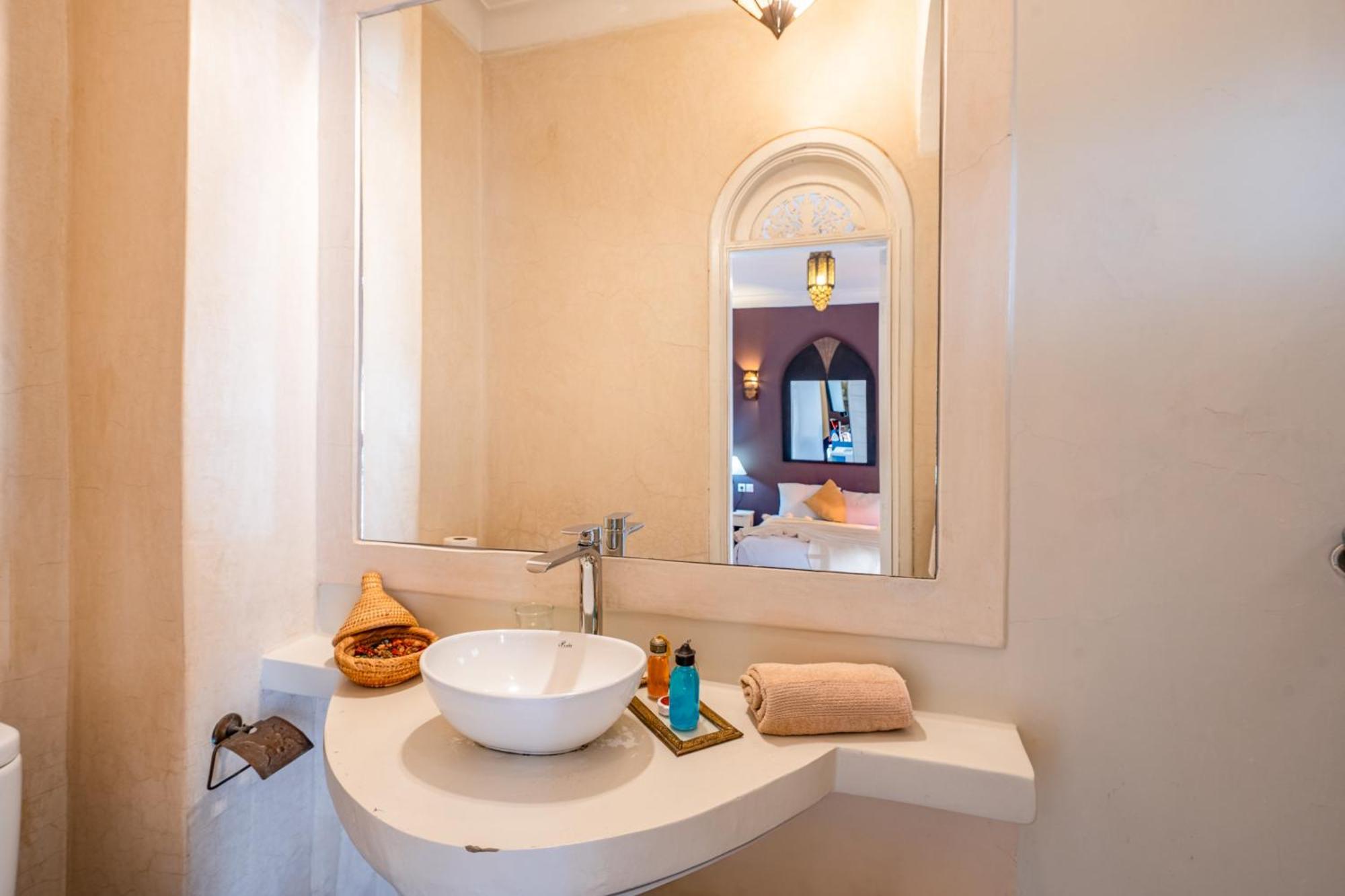 Riad Awinati Location Privatisee ,Piscine Chauffee , Beau Rooftop Marrakesh Bagian luar foto