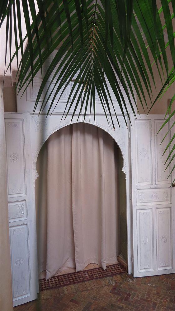 Riad Awinati Location Privatisee ,Piscine Chauffee , Beau Rooftop Marrakesh Bagian luar foto