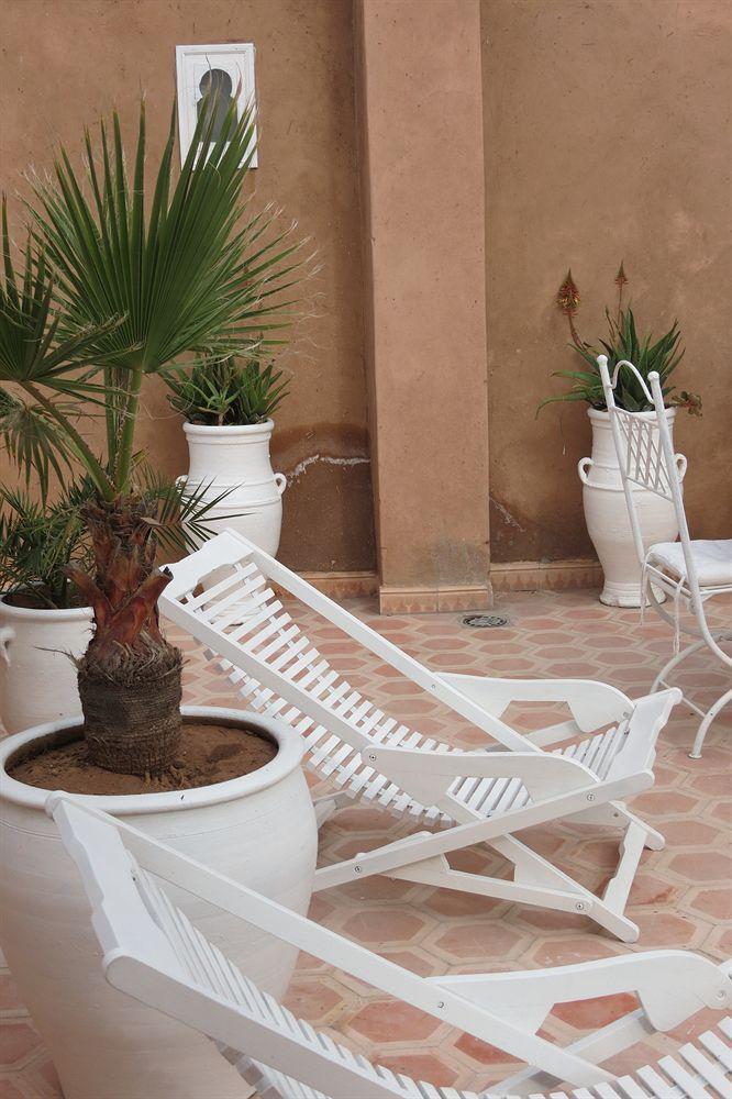 Riad Awinati Location Privatisee ,Piscine Chauffee , Beau Rooftop Marrakesh Bagian luar foto