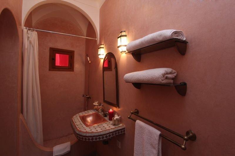 Riad Awinati Location Privatisee ,Piscine Chauffee , Beau Rooftop Marrakesh Bagian luar foto